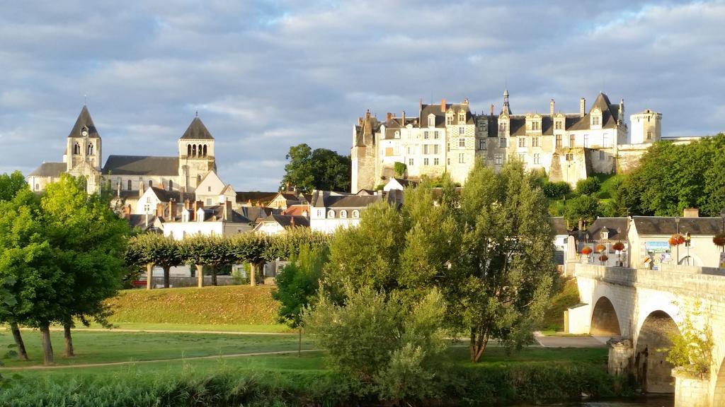 La Chaussee Des Ponts Noyers-sur-Cher Kamer foto